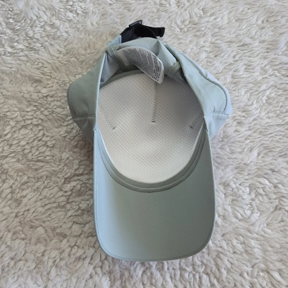 Arc'teryx Calvus Cap Women's L/XL Adjustable Hat Light Gray 